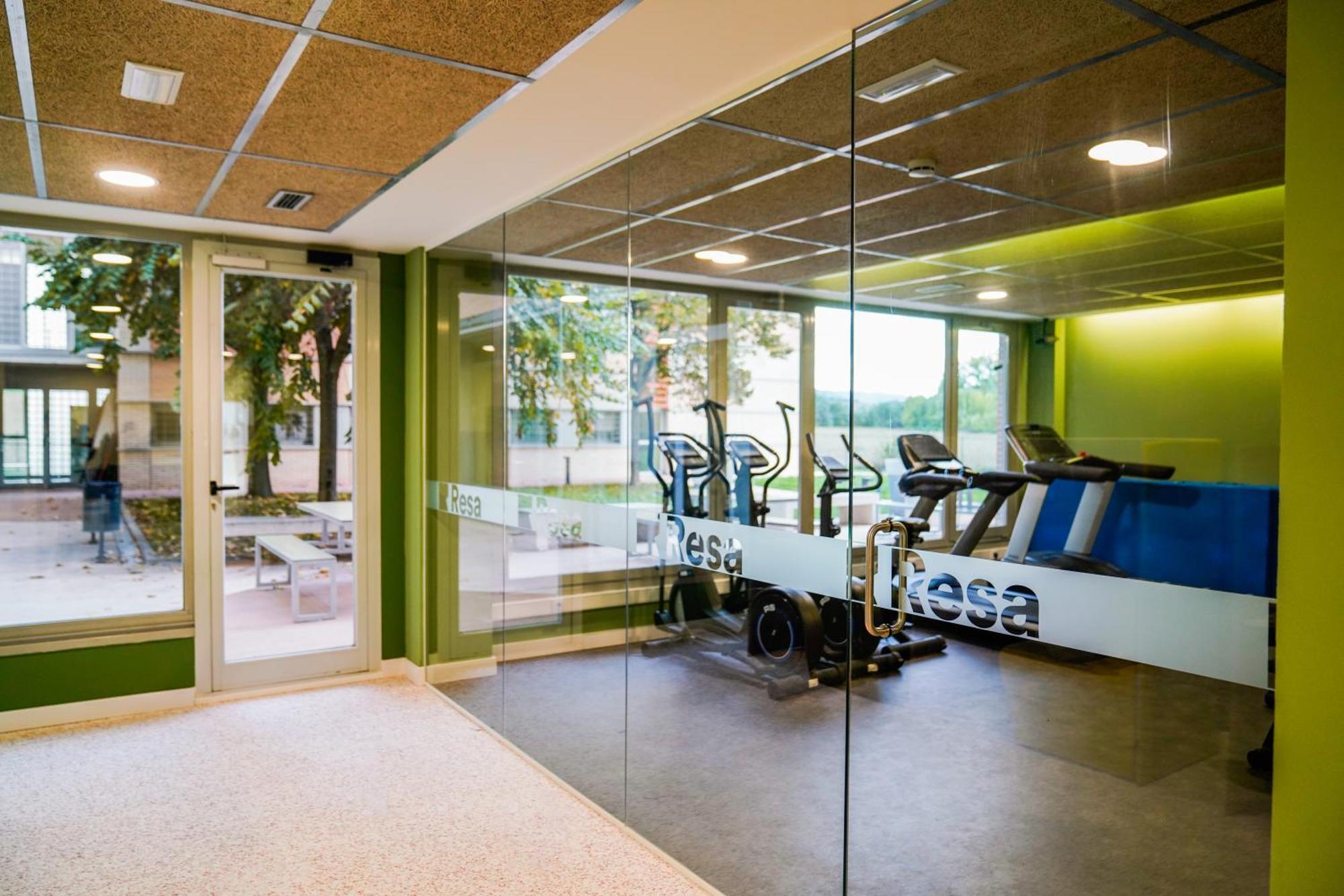 Residencia Universitaria Resa Los Abedules ปัมโปลนา ภายนอก รูปภาพ